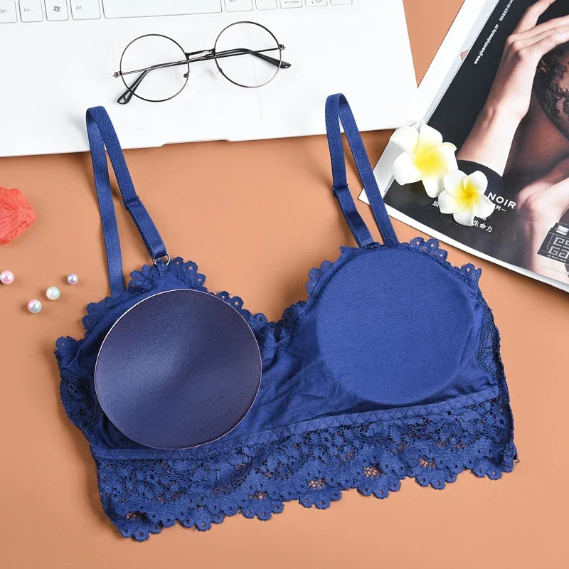 Lace Bralette Charm Sc0f76f5bf85c4adf9f2654b9d423c38dg