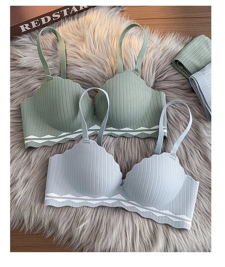 Comfort Bralette Curve S1b0cf62d39b8443cb5938e786b0b2afcG