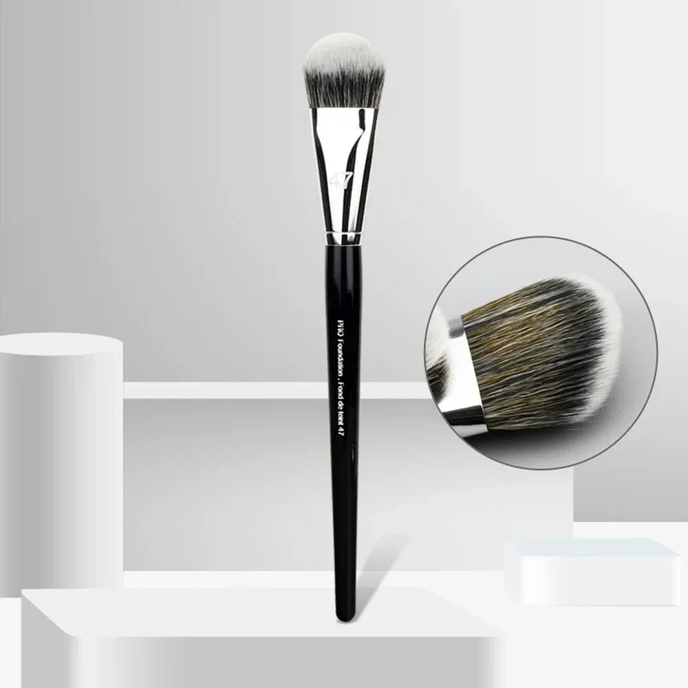 Professional Foundation Brush